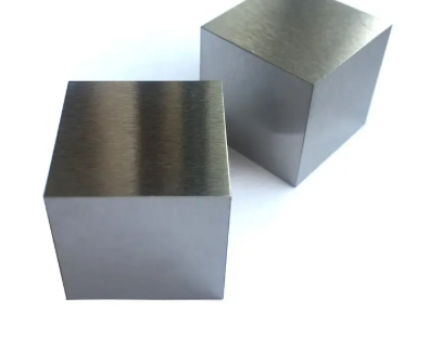 Wenn Spitzentechnologie buchstäblich in Ihren Händen liegt: Enthüllen Sie die leistungsstarken Fähigkeiten hinter dem viralen „Wolfram Cube“